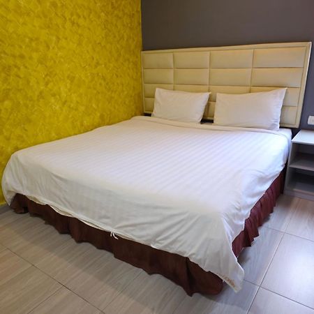 ג'והור בהרו Fortune Hotel מראה חיצוני תמונה