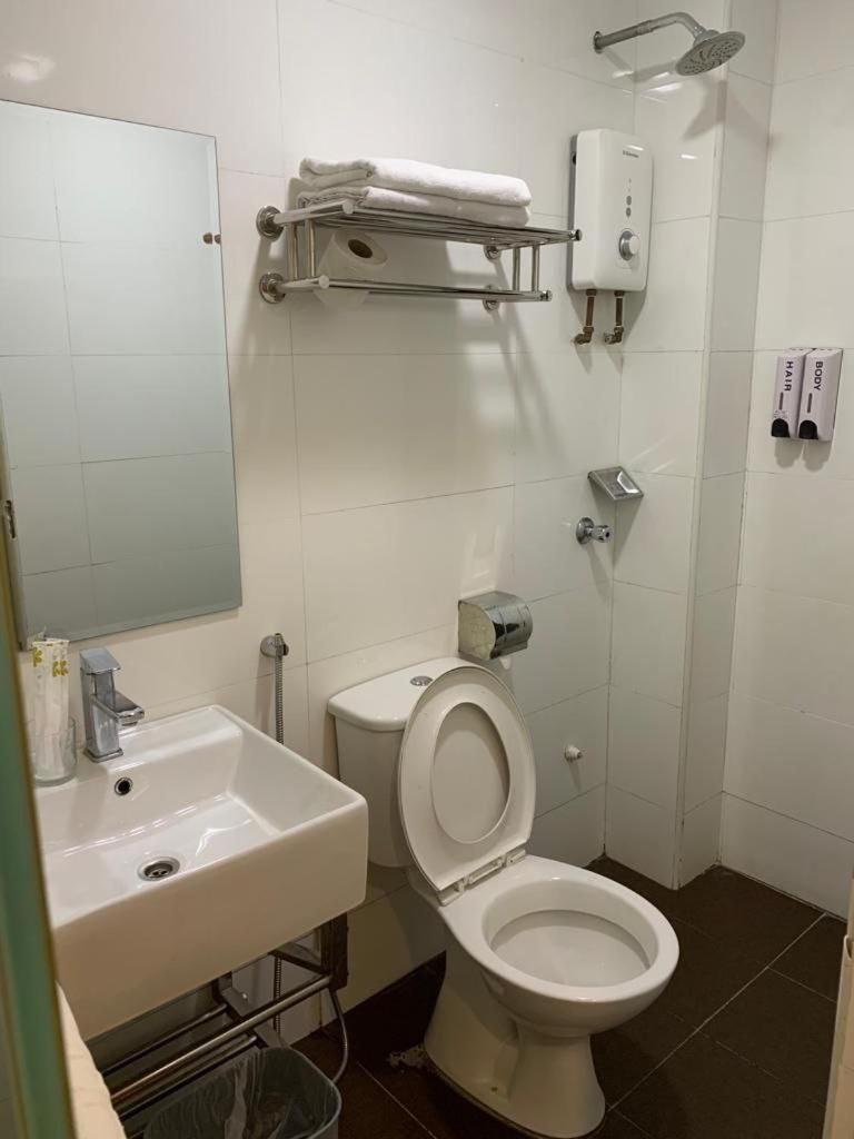 ג'והור בהרו Fortune Hotel מראה חיצוני תמונה
